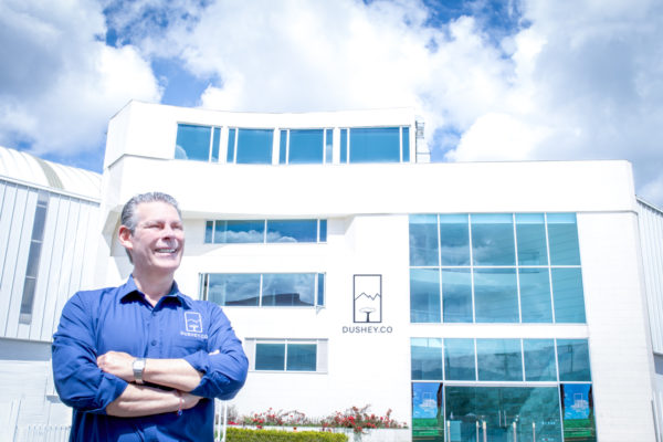  Leon Vinkle, Chief Supply Chain Officer (CSCO) outside Dushey's Facilities in Colombia 